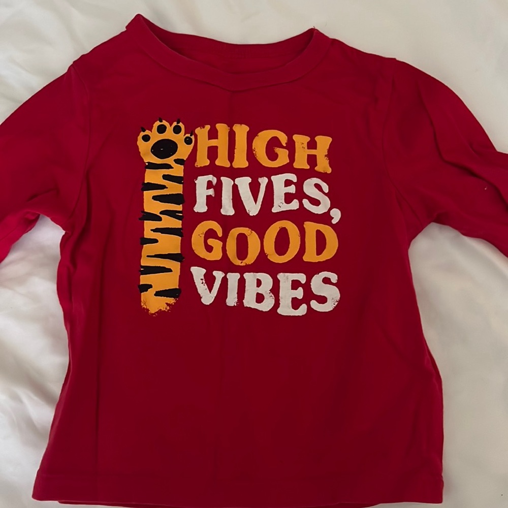 12 to 8 month old the children’s Place long sleeve red T-shirt
